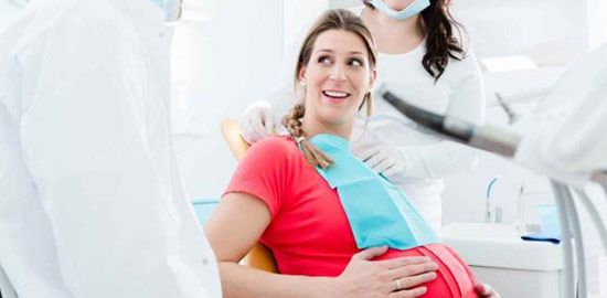 Saludo-bucodental-y-embarazo